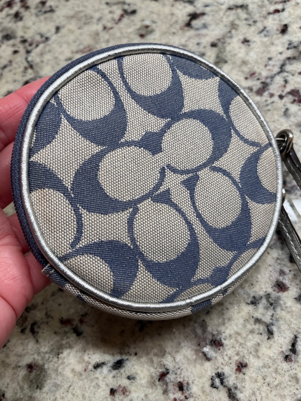 Coach Signature Fireworks Coin Purse EUC - Picture 5 of 10